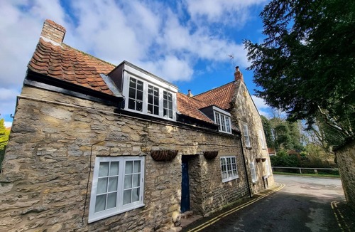 Thornton Dale Cottage | Rorty Crankle