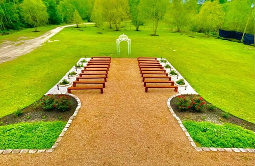 Cleveland Villa | ROSA VILLA - Wedding & Retreat Resort-12 acres, 21 beds & host 200+ppl event