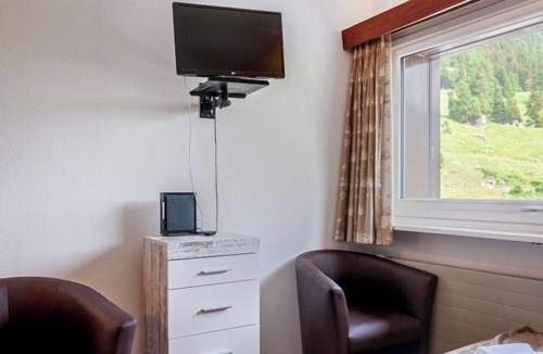 Noveli Apartment | Rosablanche A55 by Interhome
