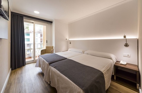 Montanejos Hotel | Rosaleda Del Mijares