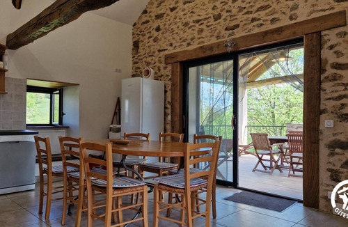Moulares House | Rosalie - MOULARES - Gîte