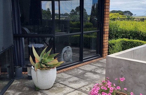 Bell Block Apartment | Rosandra Retreat Studio