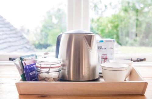 Mayfield Hotel | Rose and Crown