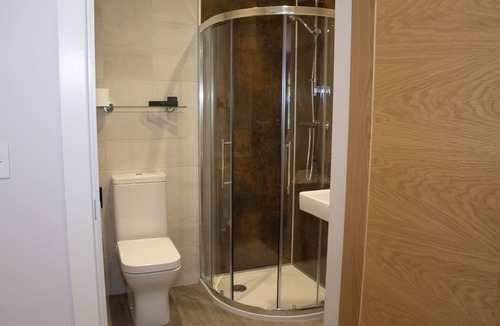 Lytchett Matravers Bed & Breakfast | Rose and Crown