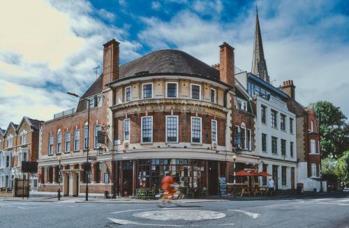 Clissold Hotel | Rose and Crown Stoke Newington