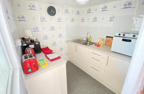 Totnes Apartment | Rose Apartment