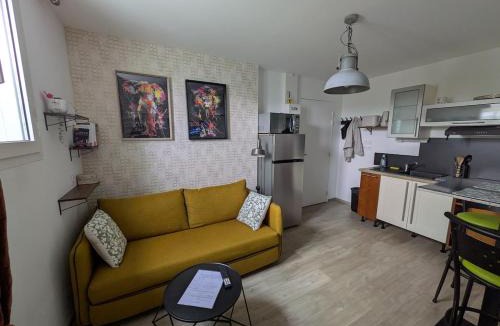 Ernee Apartment | ROSE - Appartement entier tout confort et moderne Hyper centre d'ERNÉE