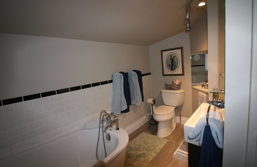 Hamilton Bed & Breakfast | Rose Arden Bed & Breakfast