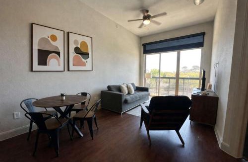 The Galleria Apartment | Rose at the Millennium - Stylish 1 BR in Houston