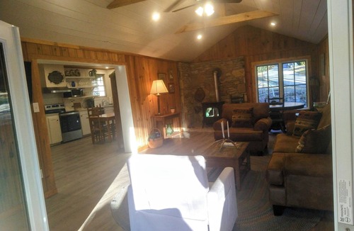 Wiley Cabin | Rose Bud Cottage by Lake Burton!