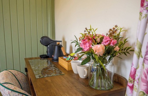 Staple Hill Apartment | Rose by STAE-Homes Su