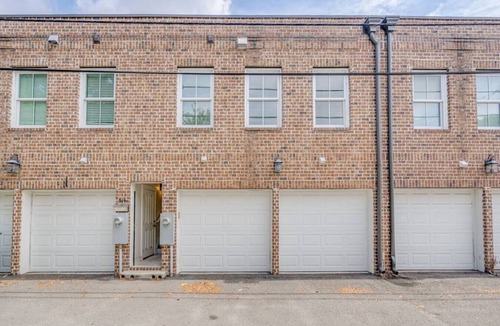 Beach Institute House | Rose Carriage - Downtown, Ground Level