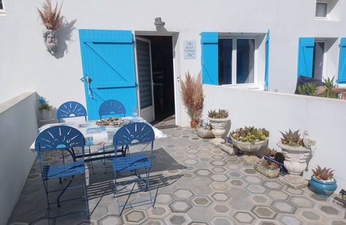 Saint-Hilaire-de-Riez House | Rose Cottage Vendee