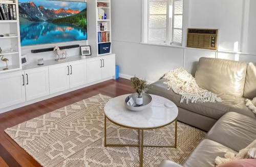 Indooroopilly House | Rose Cottage