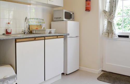 East Dereham House | Rose Cottage - B6009