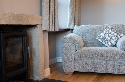 Inverarnie House | Rose Cottage by Interhome