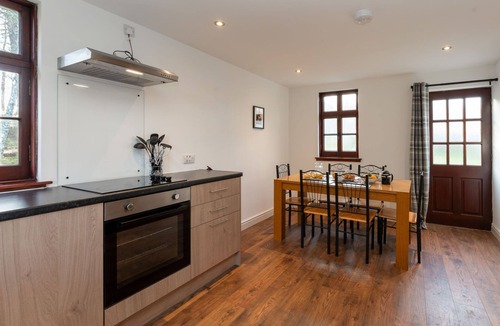 Inverarnie House | Rose Cottage by Interhome