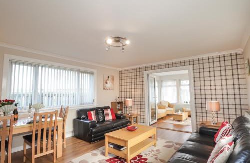 Lybster House | Rose Cottage