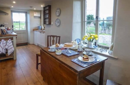 Monmouth Cottage | Rose Cottage