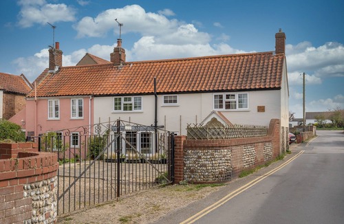 Winterton-on-Sea Apartment | Rose Cottage | Winterton Cottages