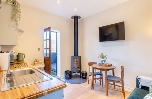 Northwich Cottage | Rose Cottage - UK45497