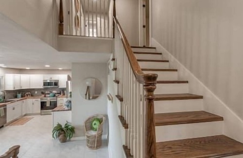 Broken Arrow House | Rose District's Coziest Retreat