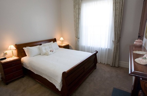 Goolwa Bed & Breakfast | Rose-Eden House at Goolwa