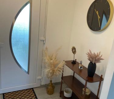 Toulenne House | Rose