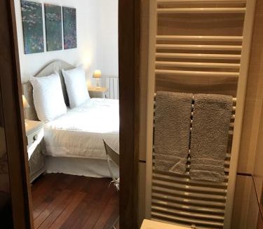 Giverny Bed & Breakfast | Rose Garden Mezzanine