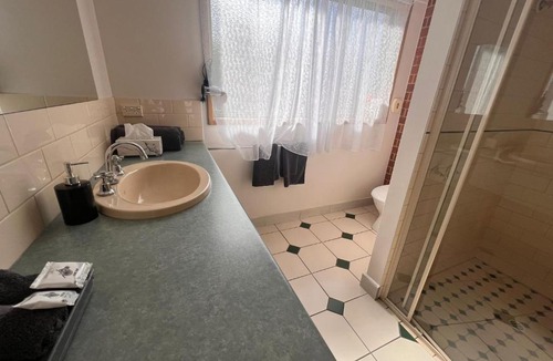 Belmont Hotel | Rose Garden Motel