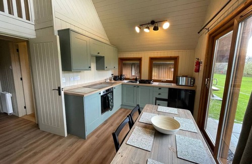 Saint Breward Cabin | RoseTree Lodge 3 bed Sleeps 6