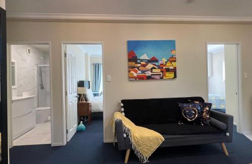 Mairangi Bay House | Rose Room