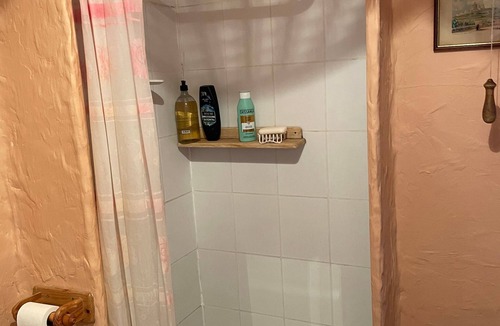 Sauzet Bed & Breakfast | Rose Room with Pool and Garden