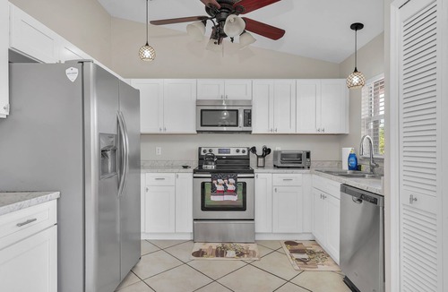 Hiawassee House | Rose's Lakeview