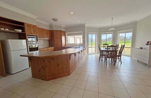 Heathmere Resort | Rose's on Flower Hill