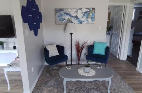 Charlotte's Shore Apartment | Rose Valley Suites