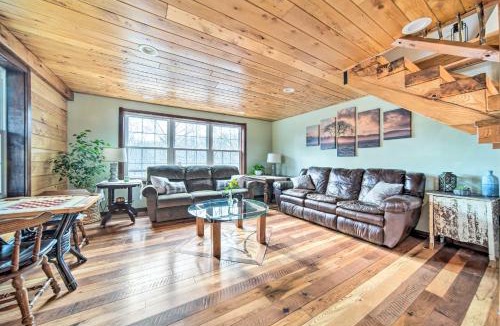Spartansburg House | 'Rose Valley House': Yard, Deck + Game Room!