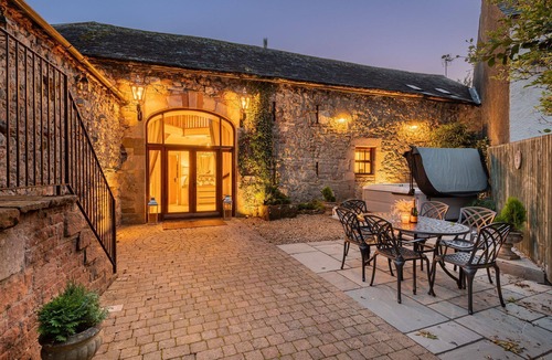 Penrith Apartment | Rose Walls - Luxury Cottages