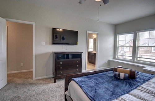 Rosenberg House | Roseberg/Suglarland 3-BR - Extended Stay 30 days 45 mins from FIFA stadium