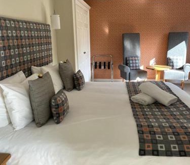 Newcastle Emlyn Bed & Breakfast | Roseberry House