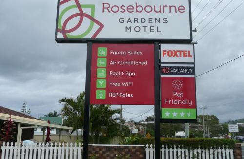 Woolgoolga Hotel | Rosebourne Gardens Motel