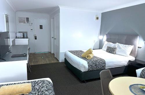 Woolgoolga Hotel | Rosebourne Gardens Motel