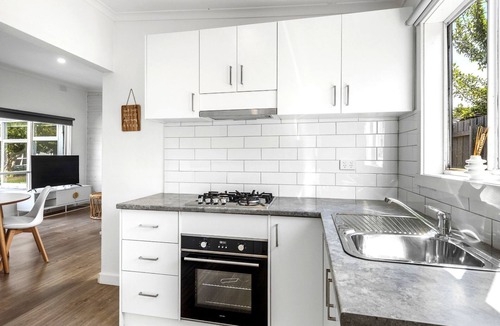 Capel Sound Apartment | Rosebud Beachfront Haven Coastal Bliss Two