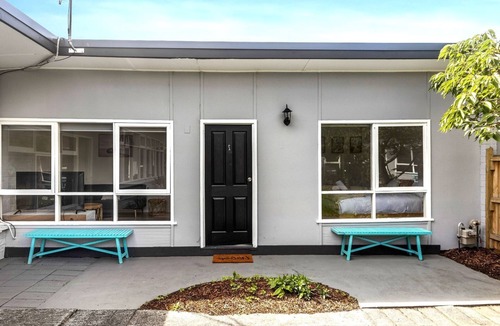 Capel Sound Apartment | Rosebud Beachfront Haven Coastal Bliss Two