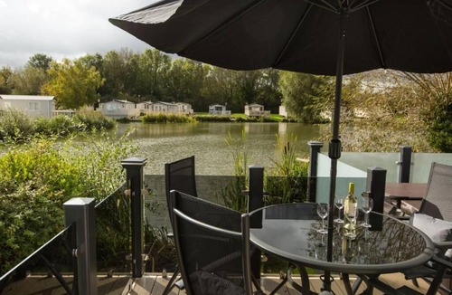 South Cerney Cabin | Rosedale Lakeside Lodge