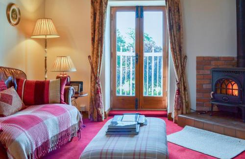 Wigton House | Rosedale- Lyl