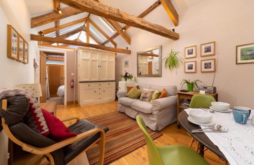 Brayford House | Rosehill Barn -a tranquil rural barn conversion