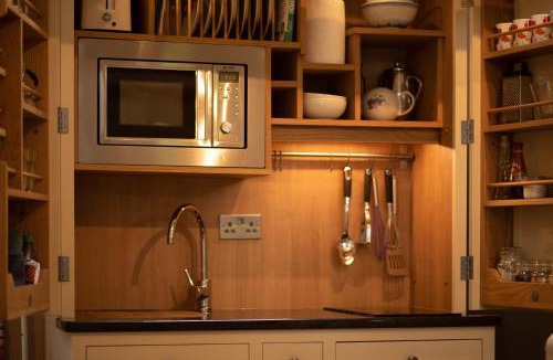 Brayford House | Rosehill Barn -a tranquil rural barn conversion