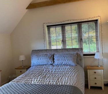 Checkendon House | Roselands B&B Henley on Thames