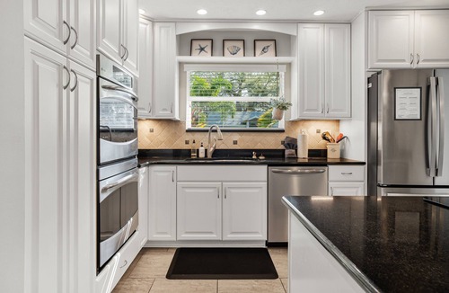 South Sarasota House | Roselawn St | Private Pool, Covered Patio + Fire Pit!